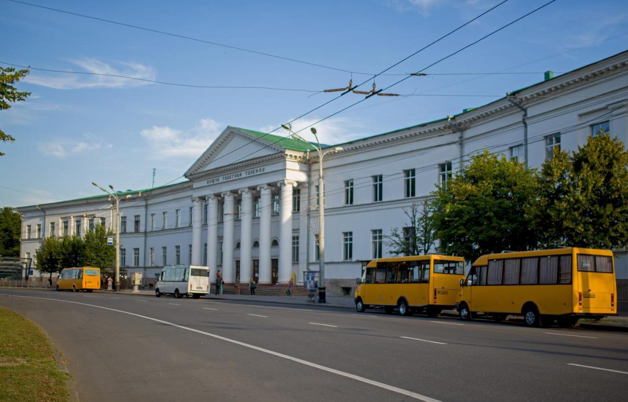 Modern Apartmeents Near Central Park Poltava Exterior foto